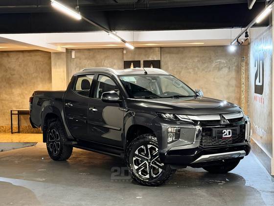 MITSUBISHI L200 TRITON 2.4 16V TURBO DIESEL SPORT HPE-S CD 4P 4X4 AUTOMÁTICO MITSUBISHI L200 TRITON 2.4 16V TURBO DIESEL SPORT HPE-S CD 4P 4X4 AUTOMÁTICO